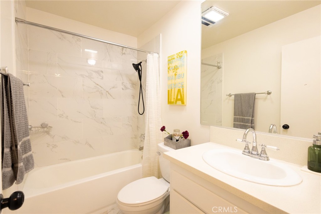 1301 S Atlantic Boulevard 231c Property Photo 24