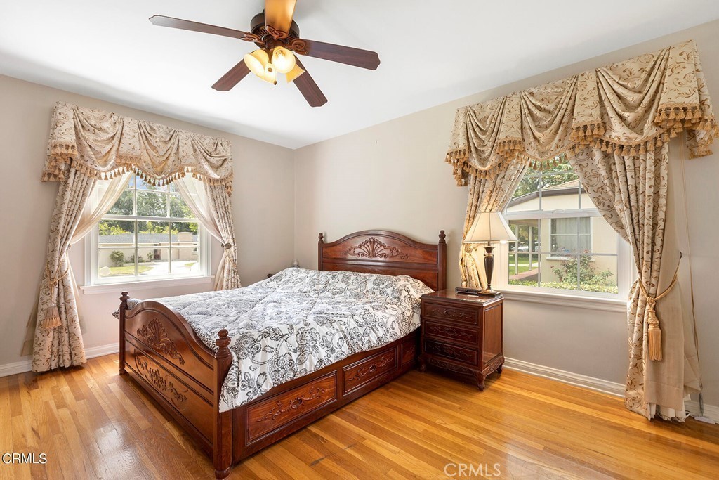 2963 Sheffield Property Photo 10