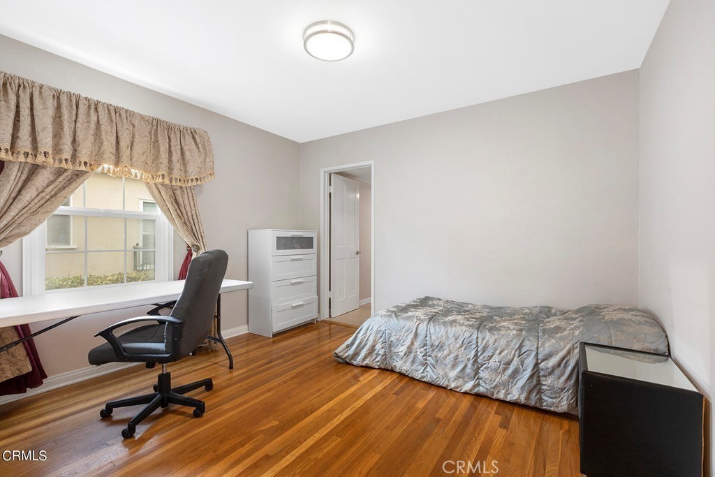 2963 Sheffield Property Photo 12