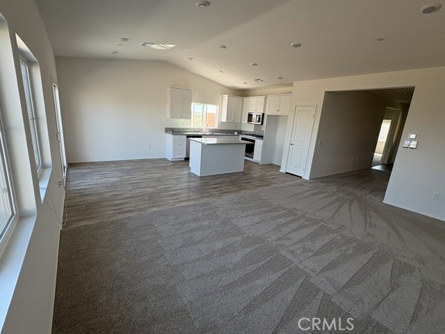 35355 Couples Court Property Photo 4