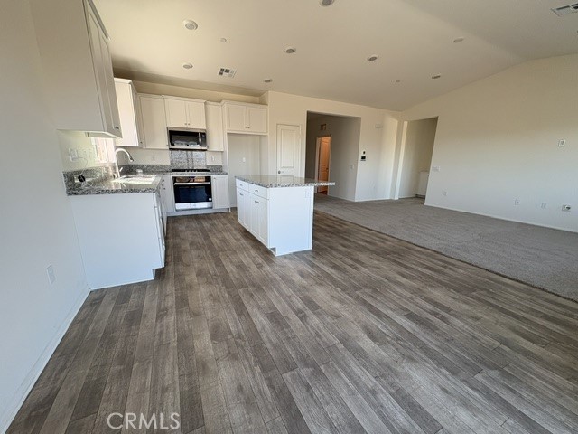 35355 Couples Court Property Photo 5