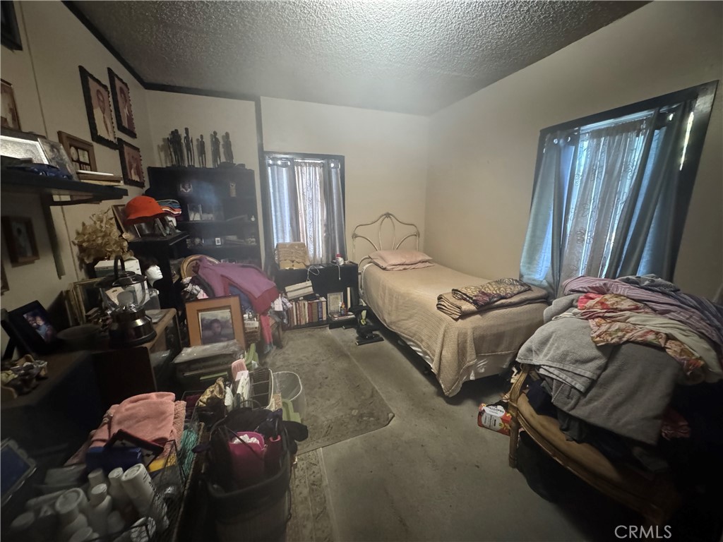 1519 W 69th Property Photo 6