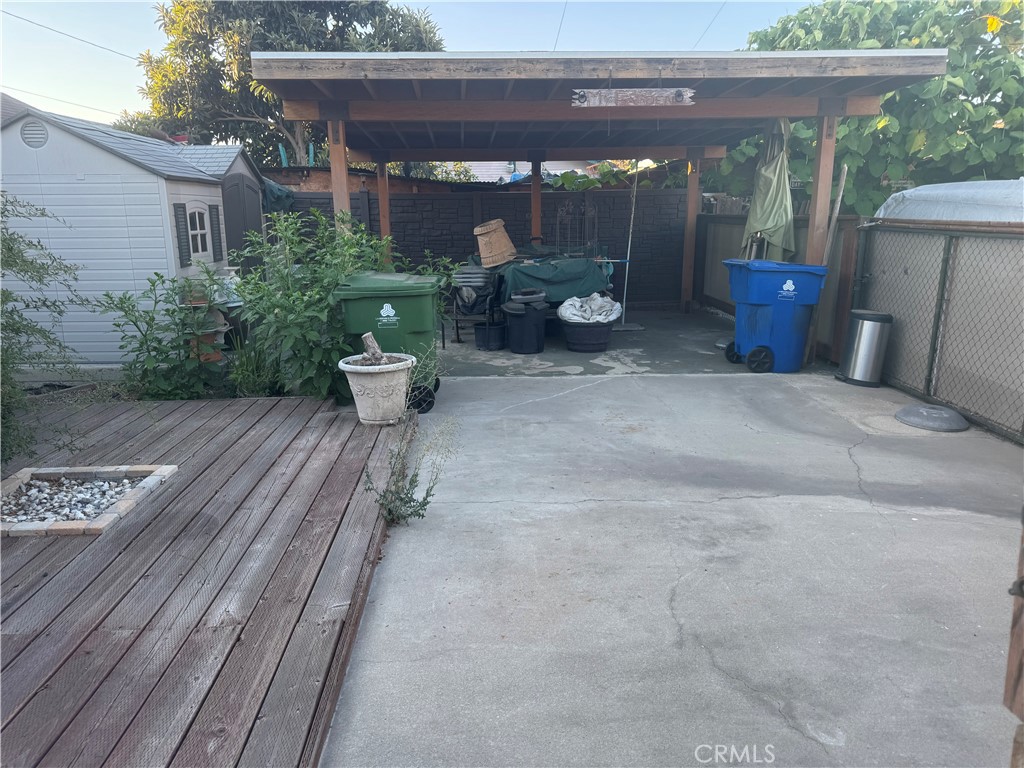 1519 W 69th Property Photo 11