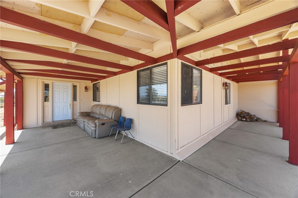 37625 Hill Property Photo 7