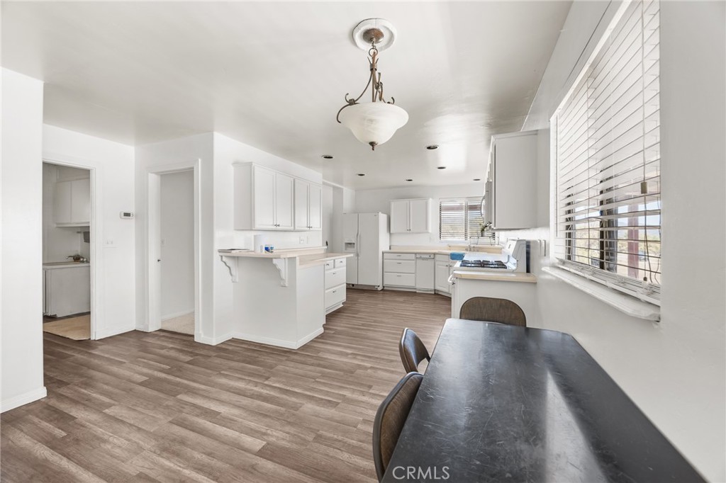 37625 Hill Property Photo 10
