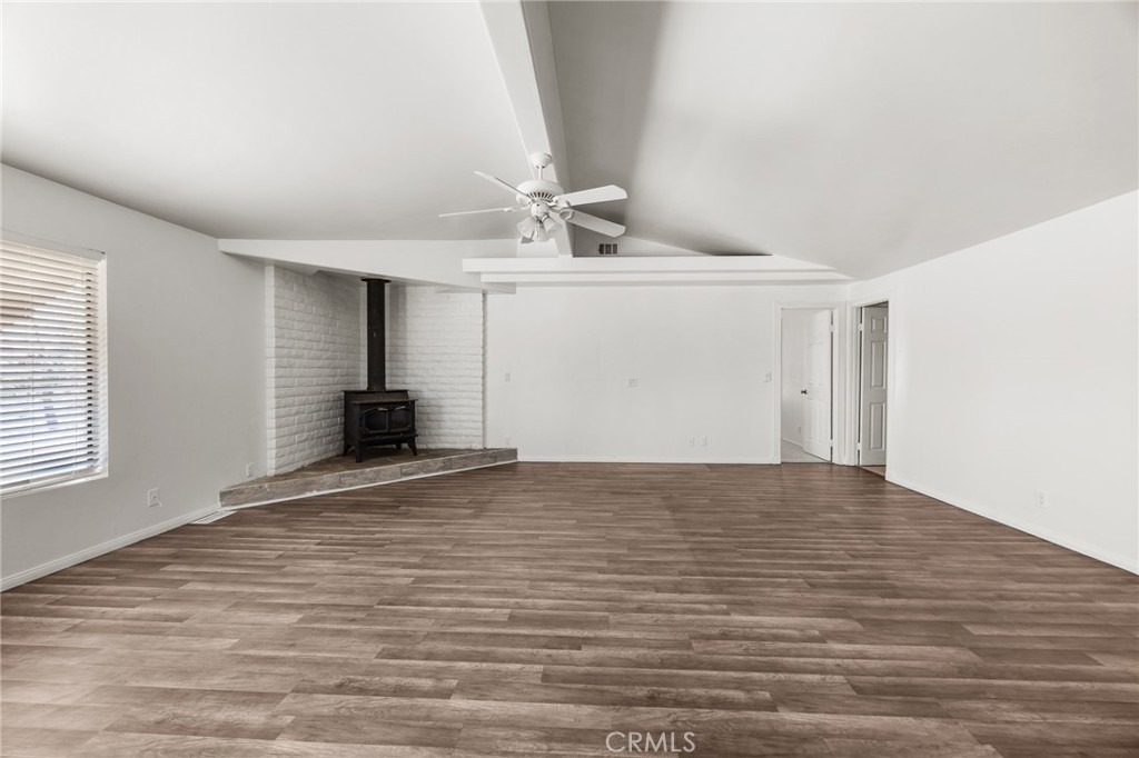 37625 Hill Property Photo 11
