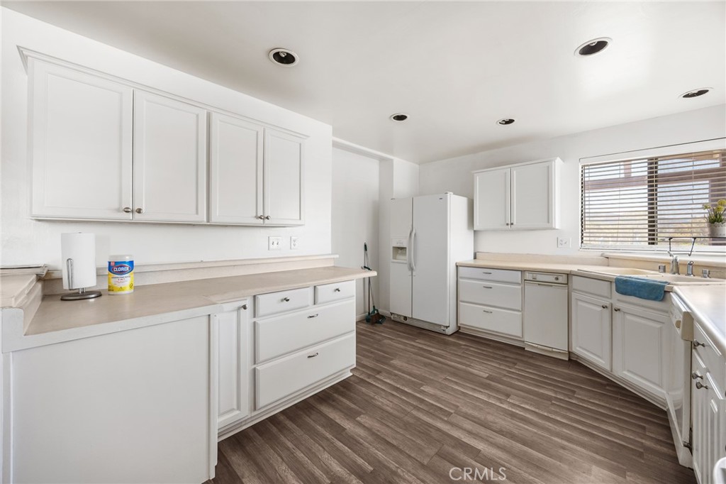 37625 Hill Property Photo 15
