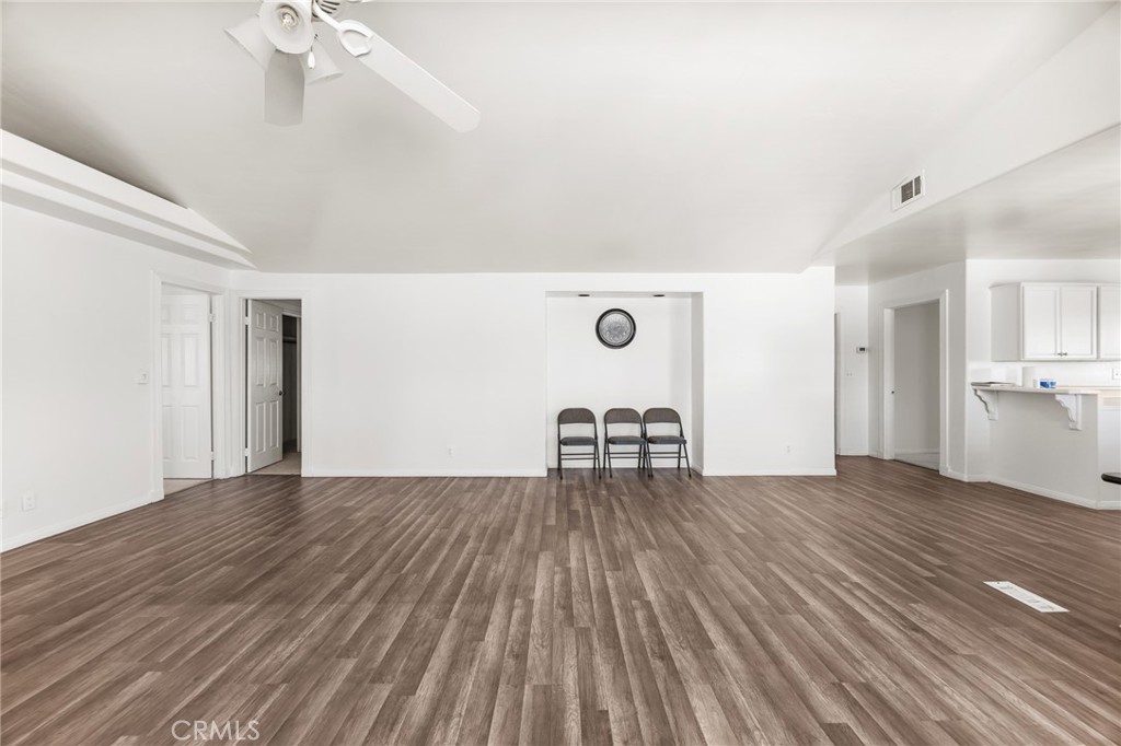 37625 Hill Property Photo 18