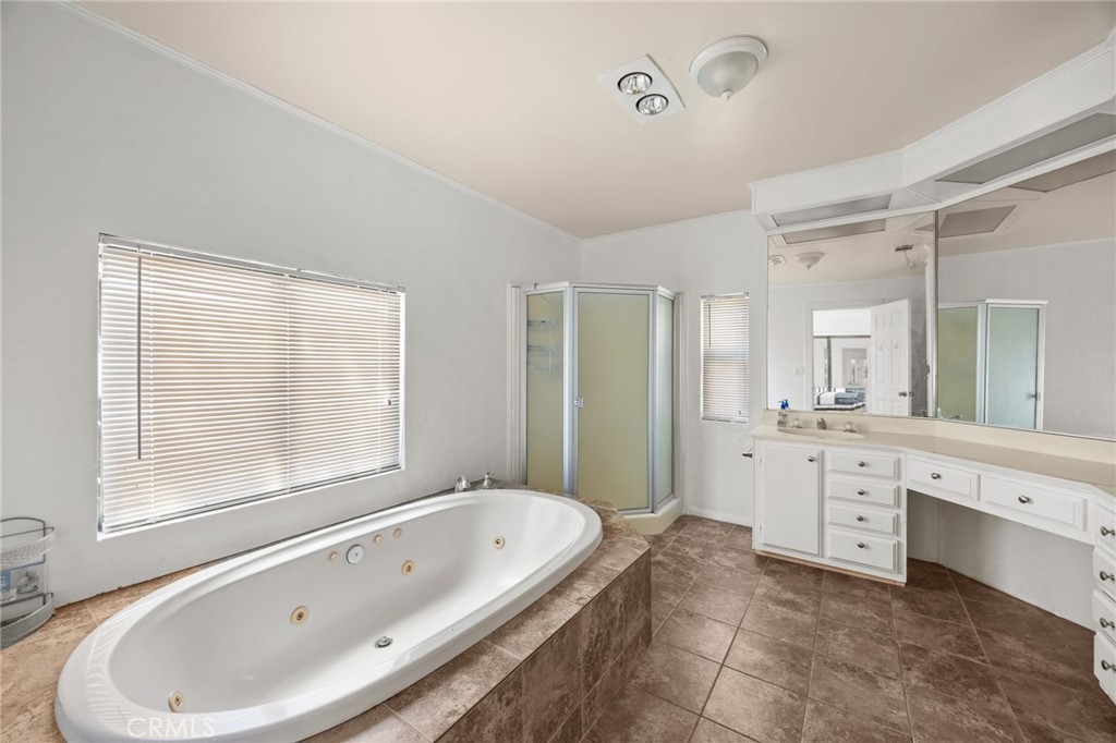 37625 Hill Property Photo 23