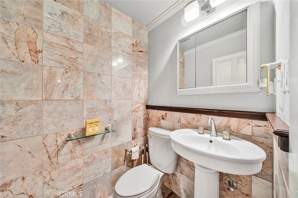 3382 Saddle Property Photo 17