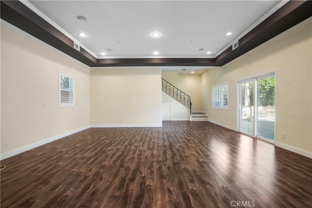 1025 E San Jose Ave Property Photo 5