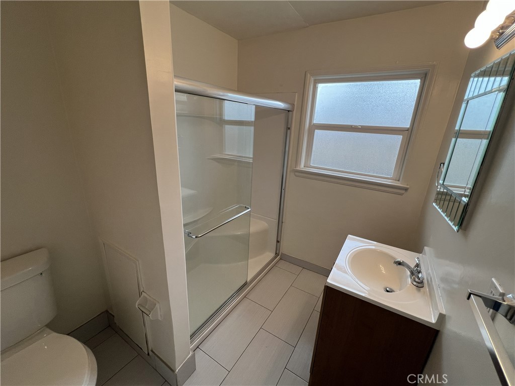 500 N Los Robles Avenue 6 Property Photo 9