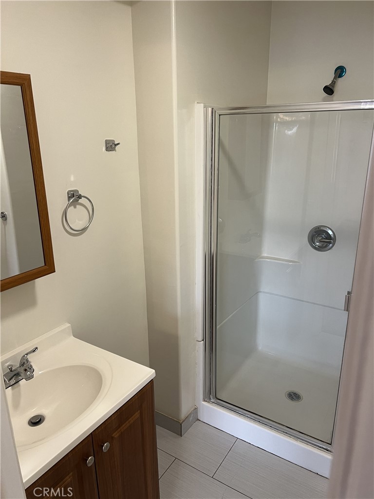 500 N Los Robles Avenue 6 Property Photo 12