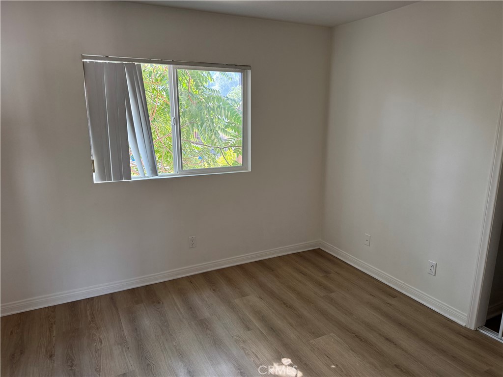 90 -92 Monterey Road Property Photo 27