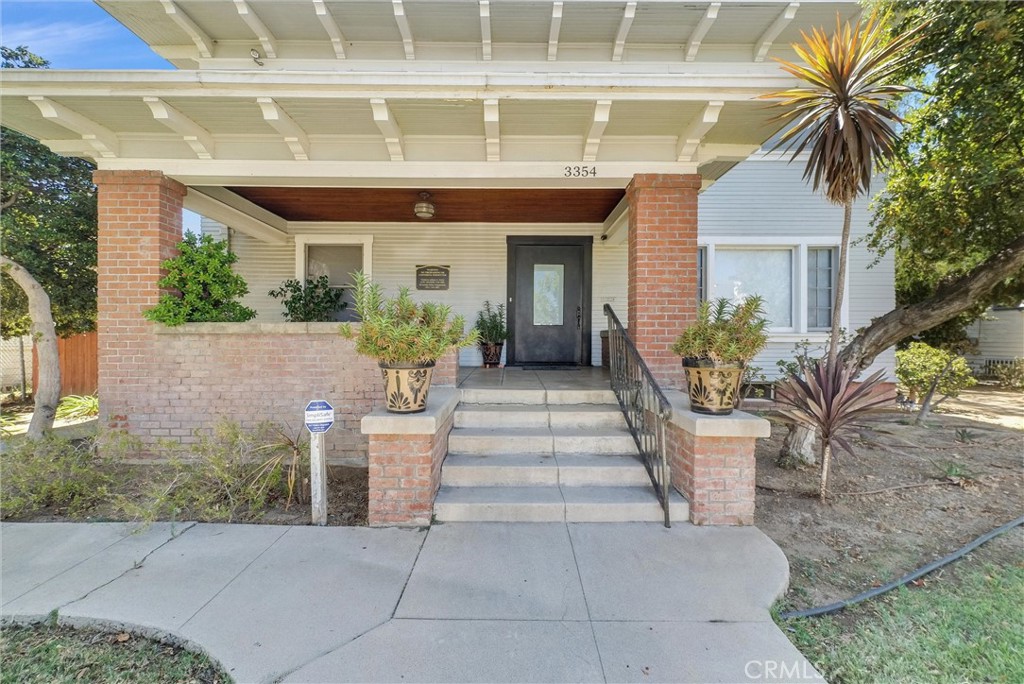 3354 Orange Street Property Photo 3