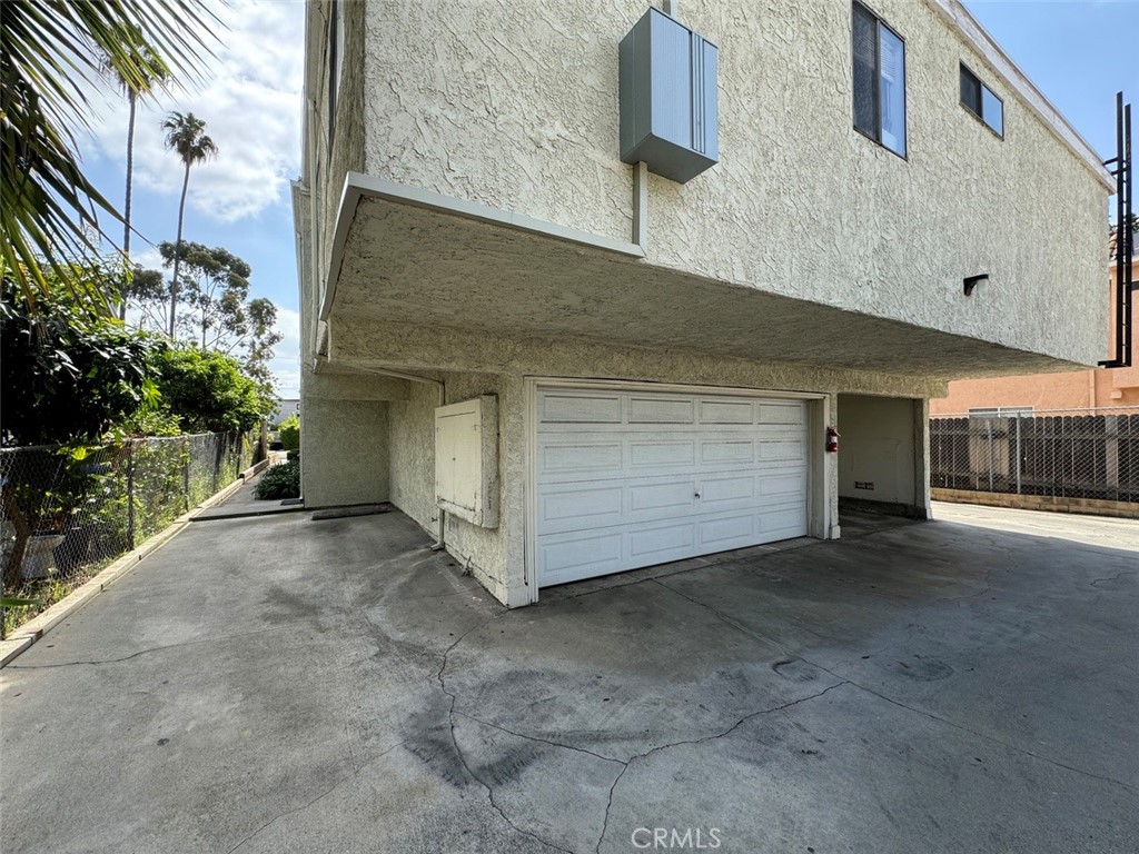 241 S Curtis Avenue Property Photo 3