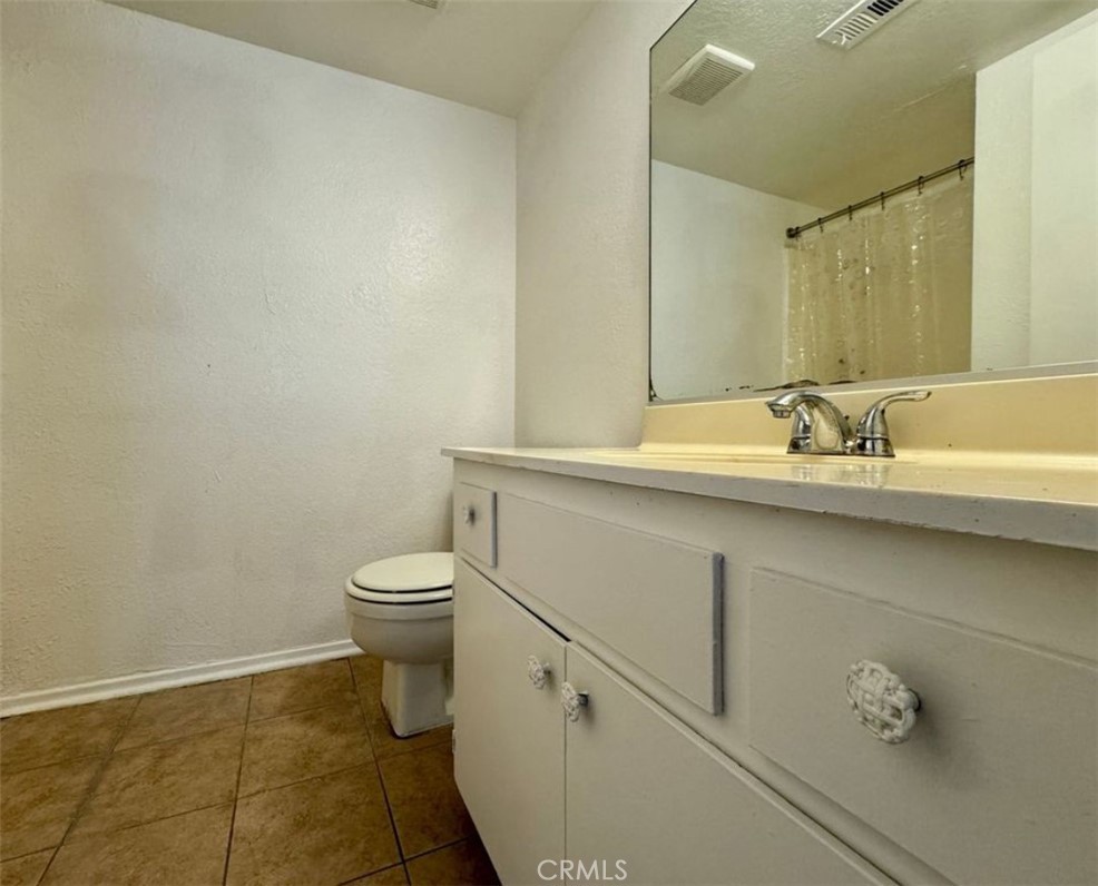 241 S Curtis Avenue Property Photo 9