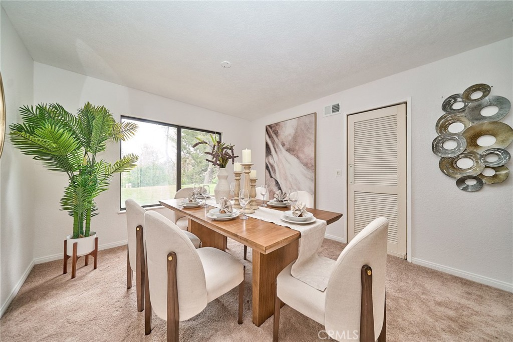 22060 Cedardale Drive Property Photo 11