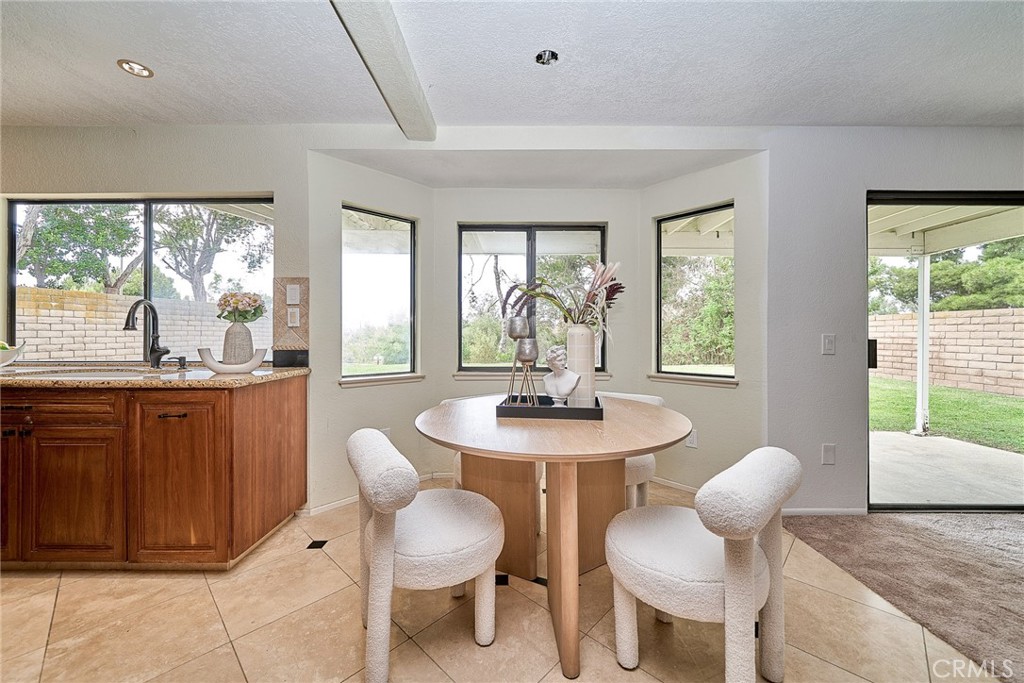 22060 Cedardale Drive Property Photo 15