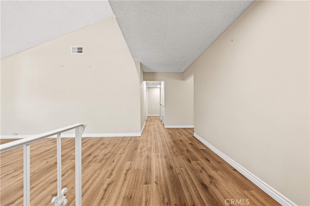 19742 Fernwood Plaza Property Photo 8
