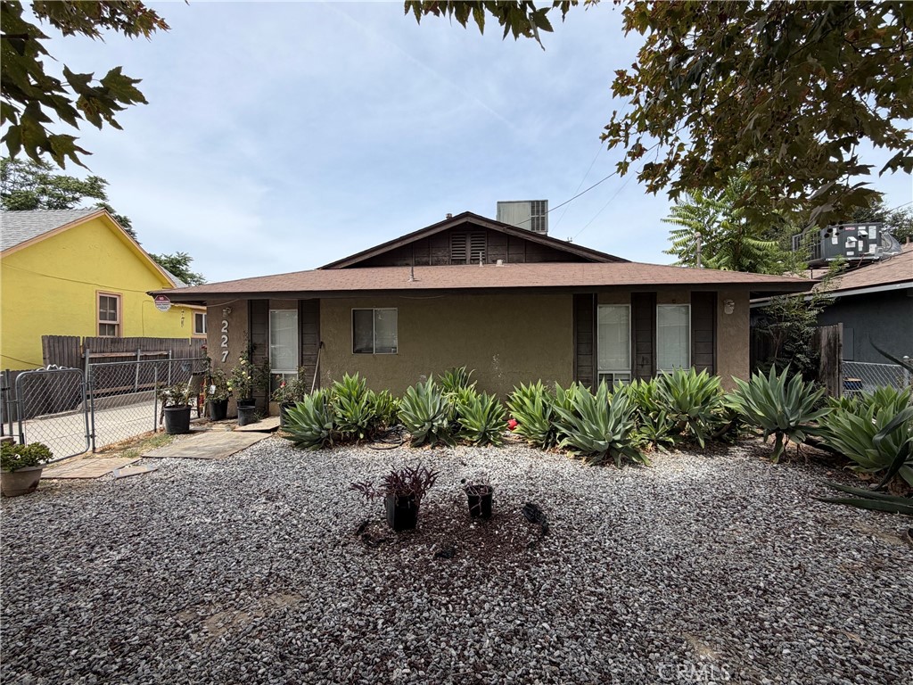 227 N Alessandro Property Photo 1
