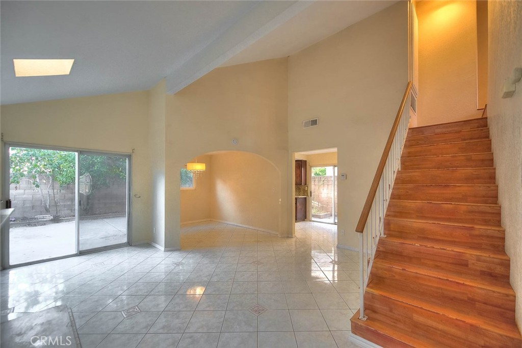 3701 Summer Lane Property Photo 6
