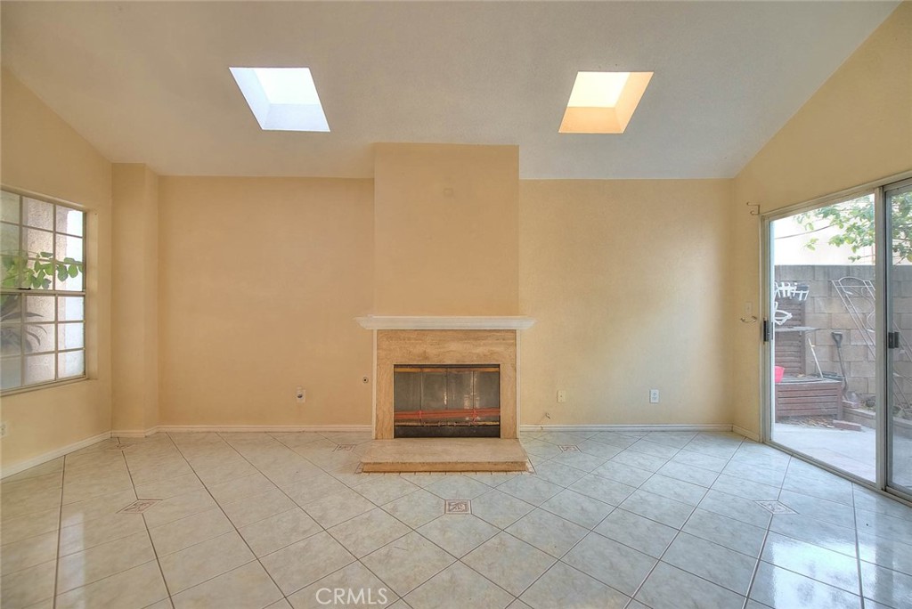 3701 Summer Lane Property Photo 11