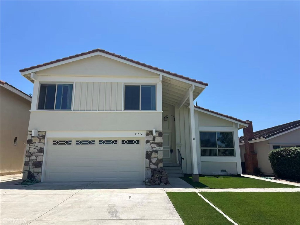 14612 Beach Avenue Property Photo