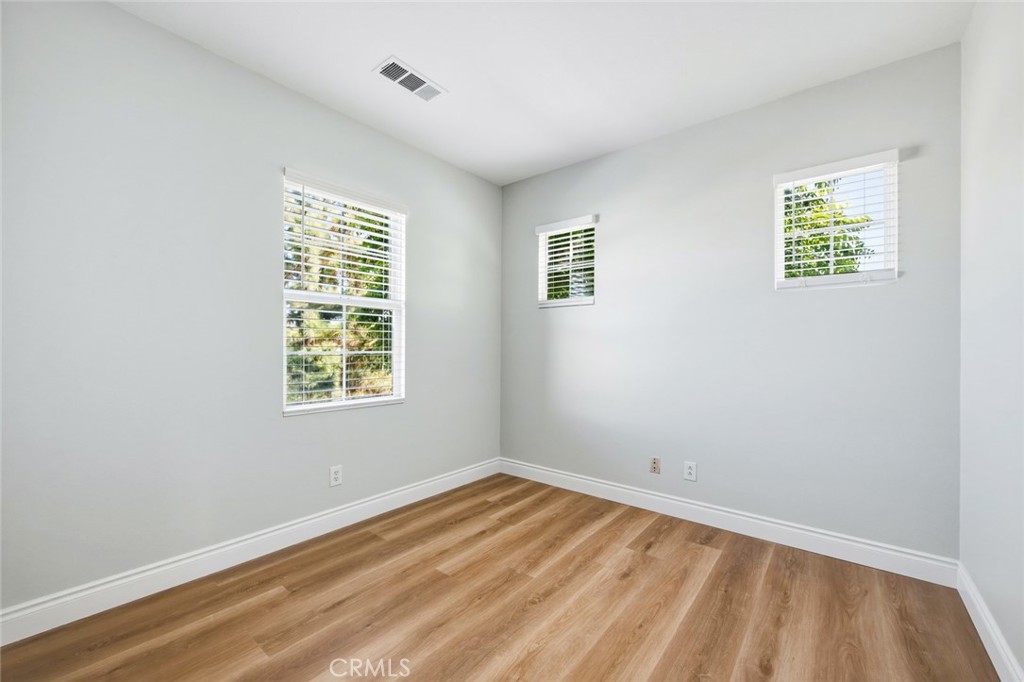 3652 Tyler Avenue Property Photo 27