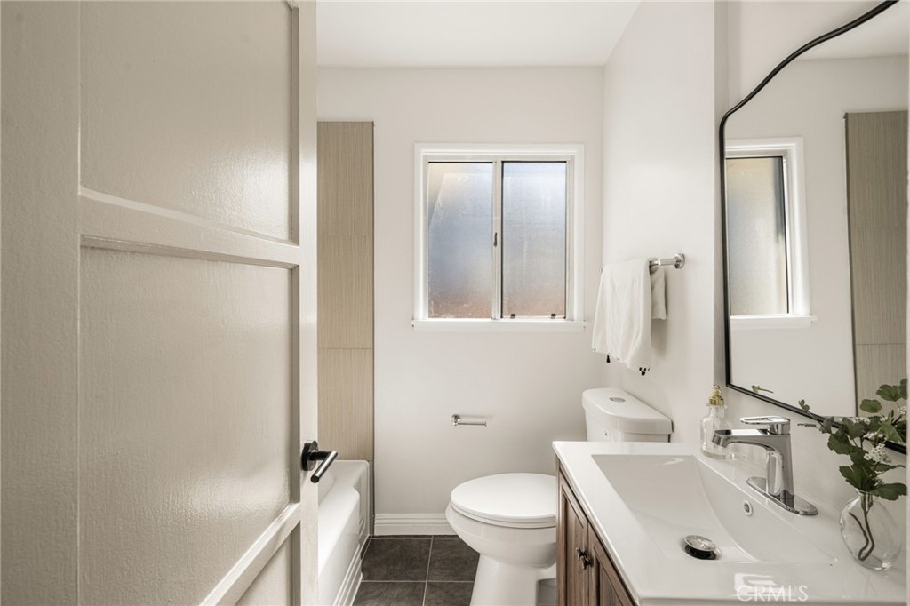 4817 W 136th Street Property Photo 16