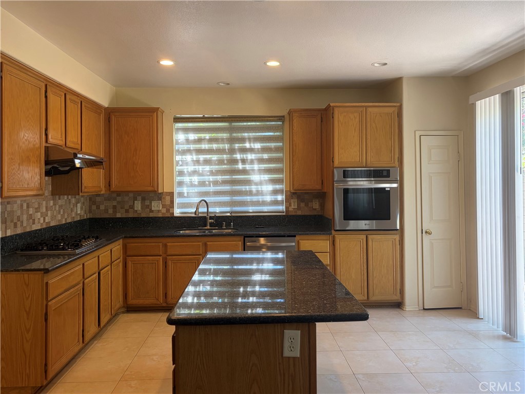 7436 Rutledge Court Property Photo 6