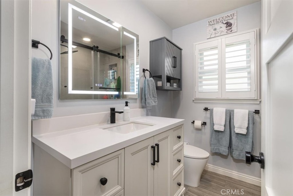 4647 Dunrobin Property Photo 15