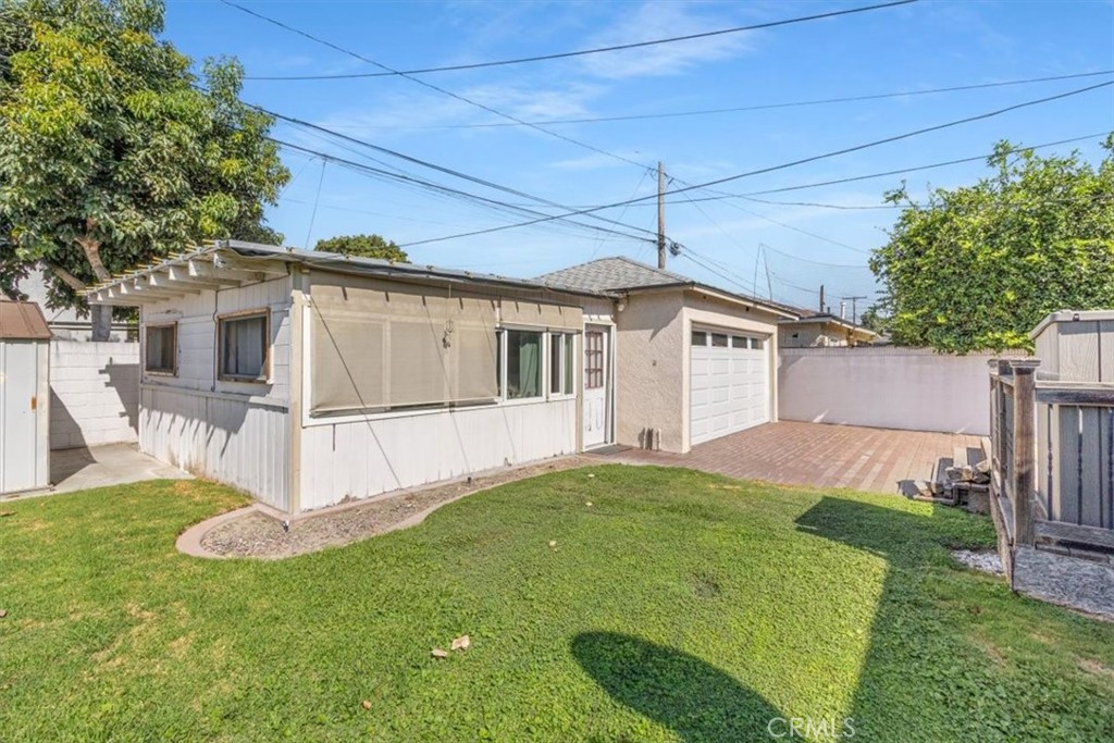 4647 Dunrobin Property Photo 25