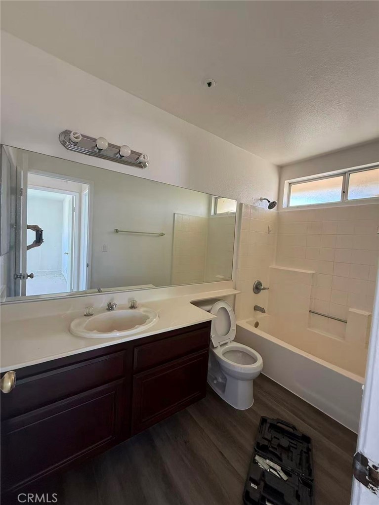 7873 Elwood Place Property Photo 12