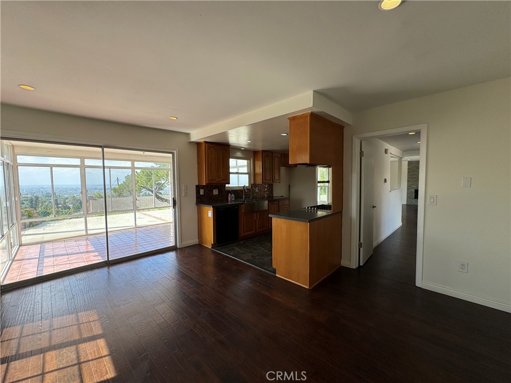 13678 Sycamore Drive Property Photo 8