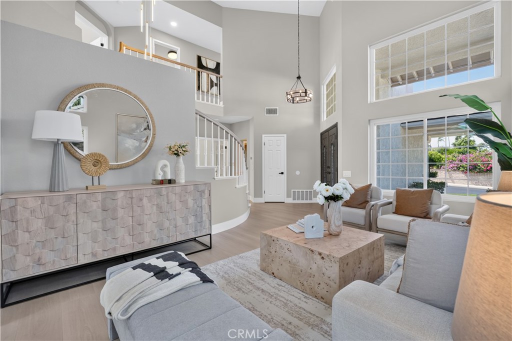 6549 Via Flora Property Photo 9