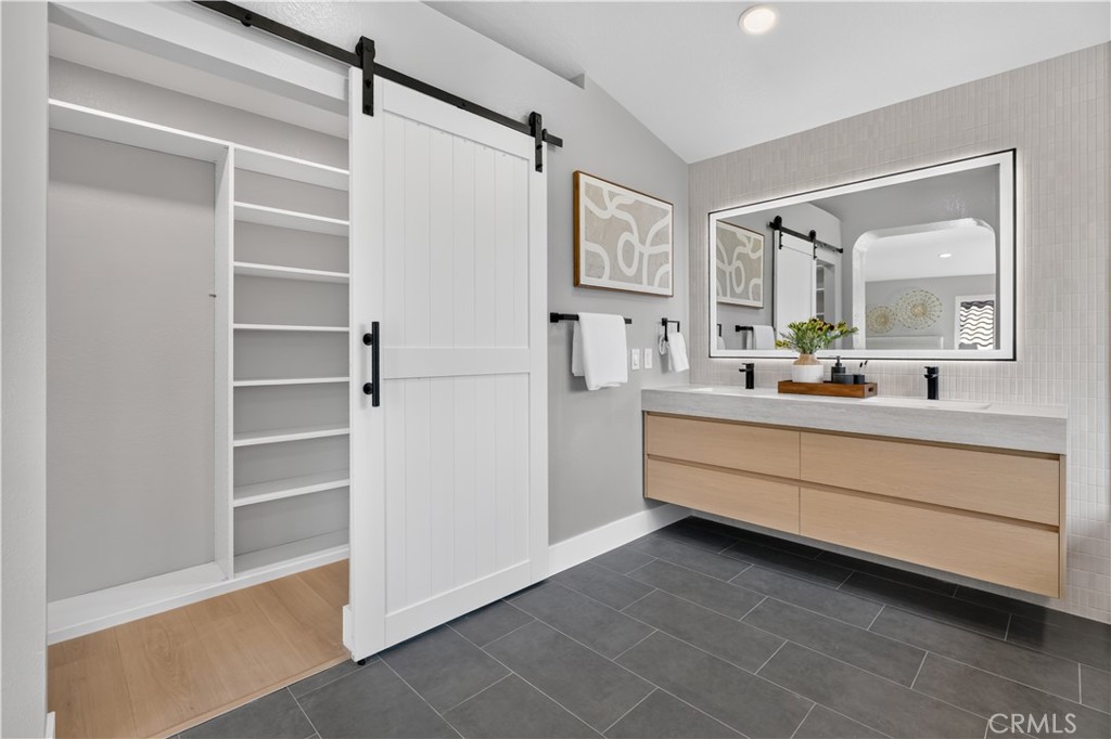6549 Via Flora Property Photo 30