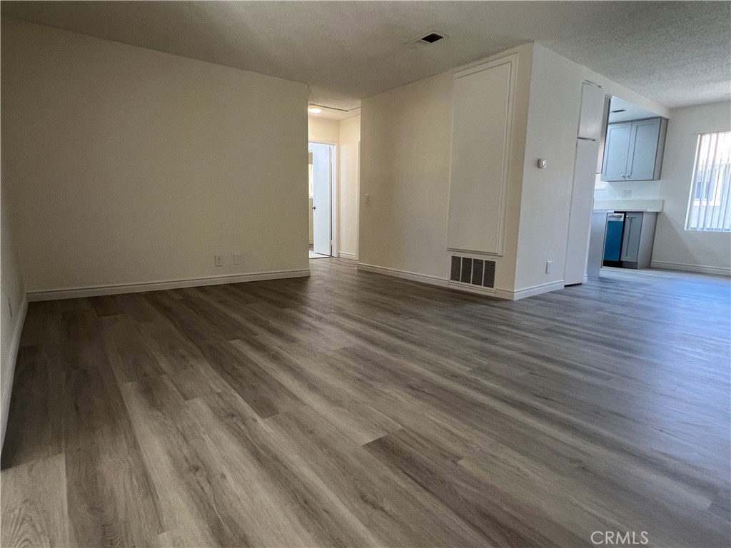 221 Grayson Way D Property Photo 4