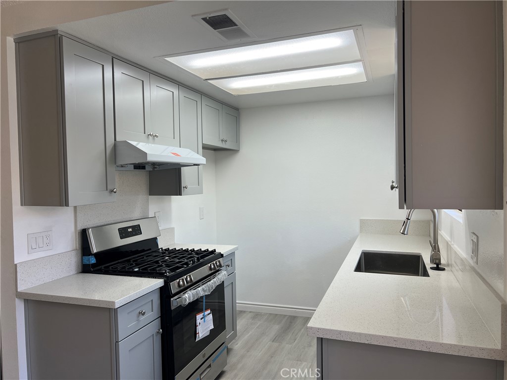 221 Grayson Way D Property Photo 8