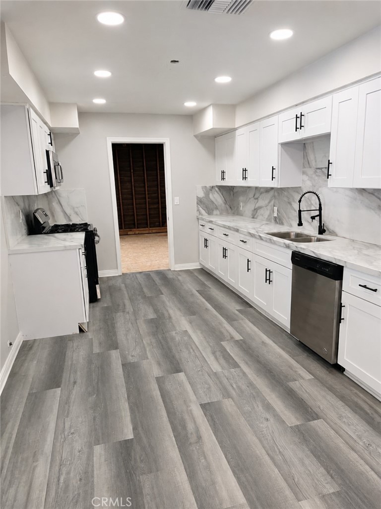 34973 Shasta St Property Photo 3