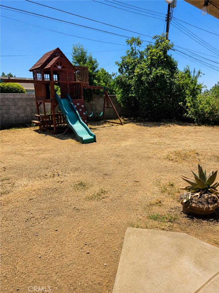 34973 Shasta St Property Photo 16