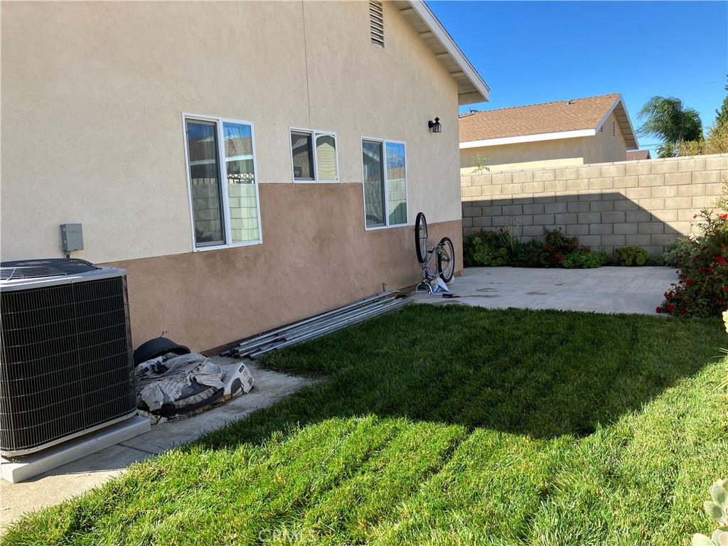 17548 Court Street Property Photo 9