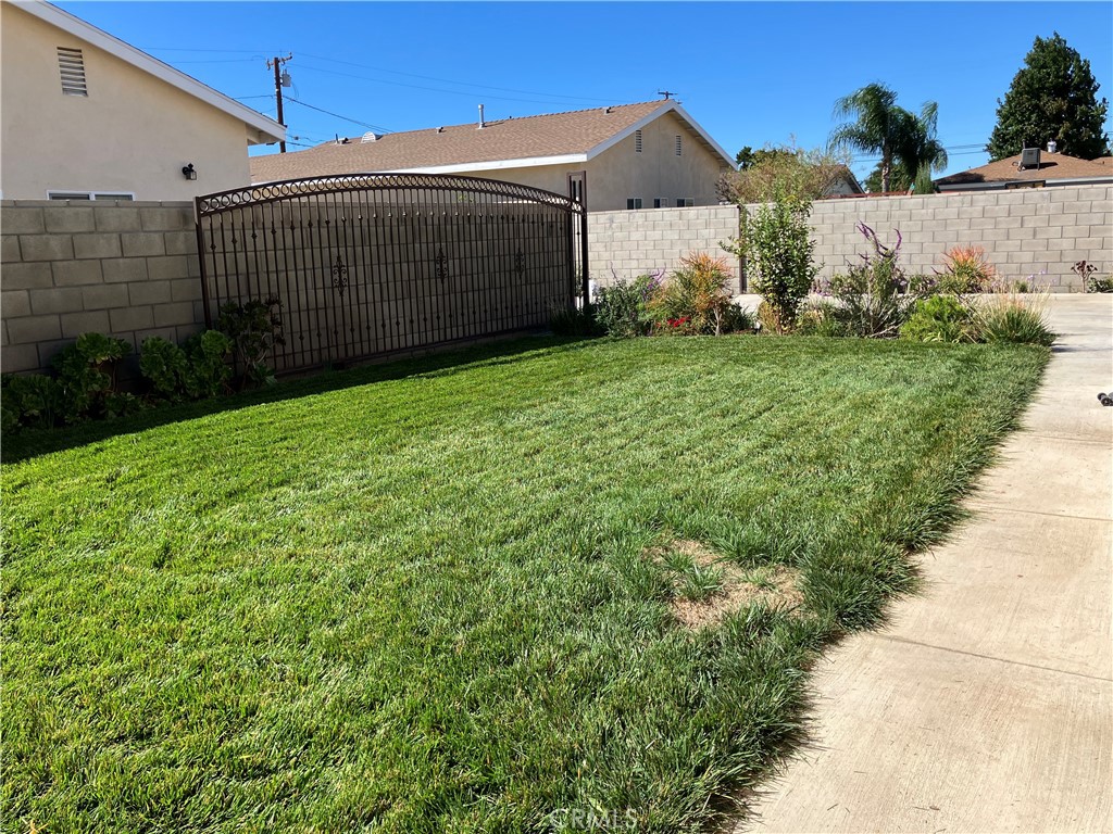 17548 Court Street Property Photo 11
