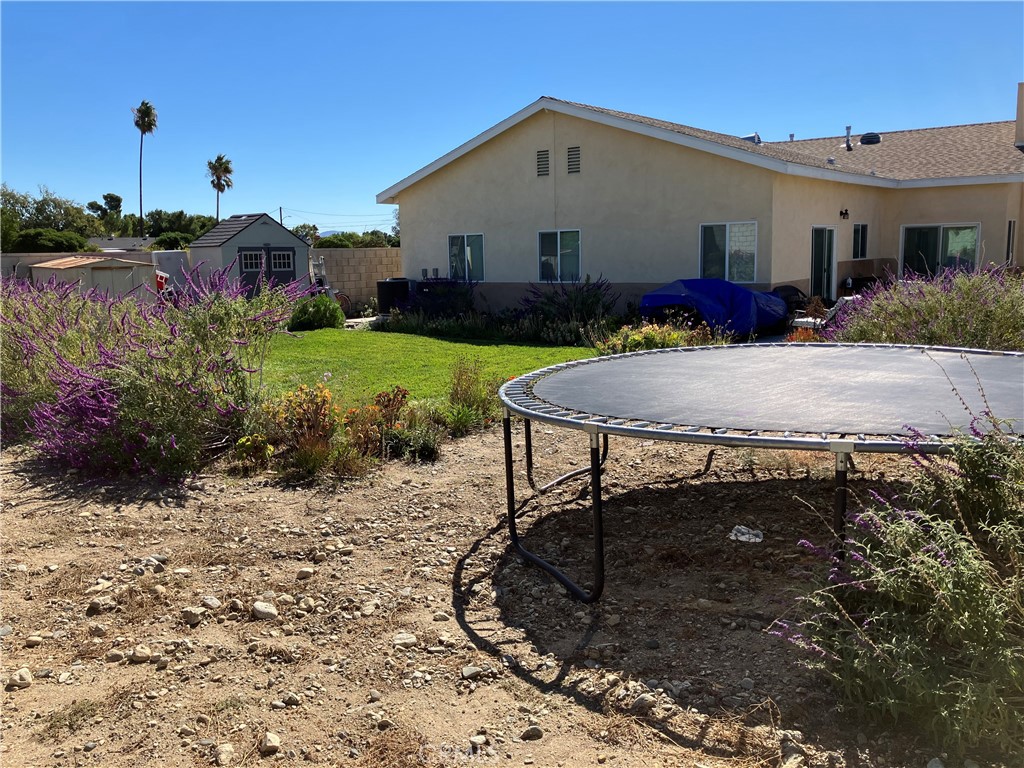 17548 Court Street Property Photo 22