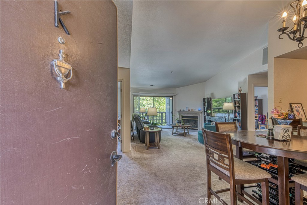 425 W Laurel K Property Photo 4