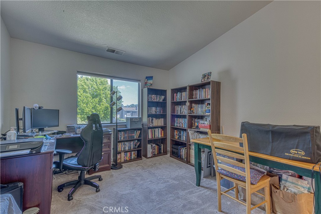 425 W Laurel K Property Photo 18