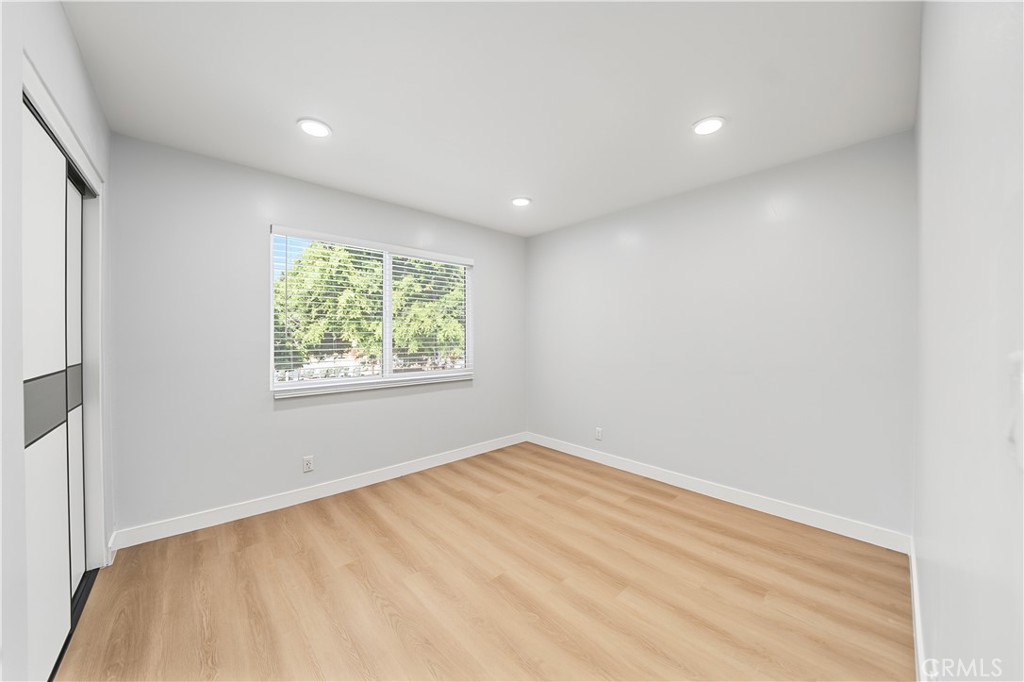 1123 Bain Avenue Property Photo 24