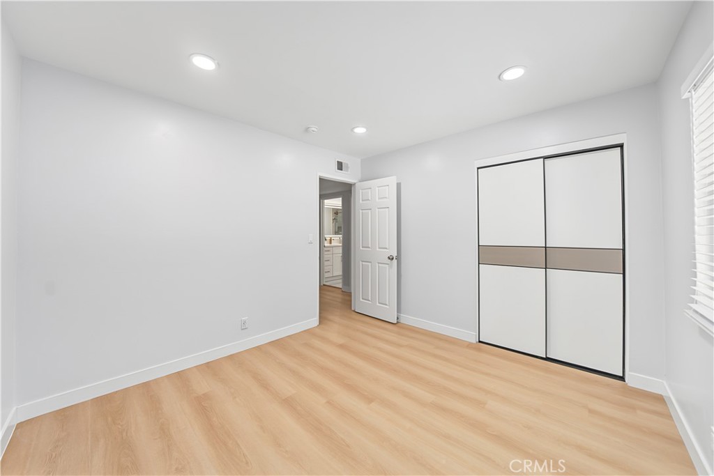 1123 Bain Avenue Property Photo 25