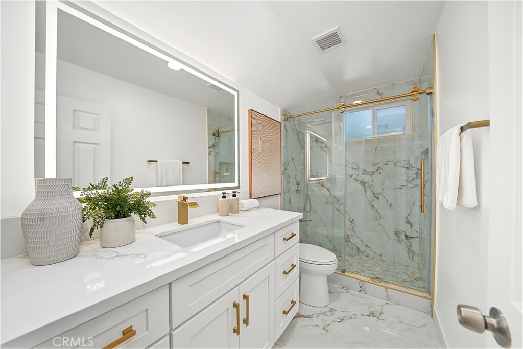 1123 Bain Avenue Property Photo 27