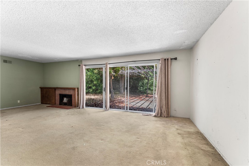 28042 Santona Property Photo 5